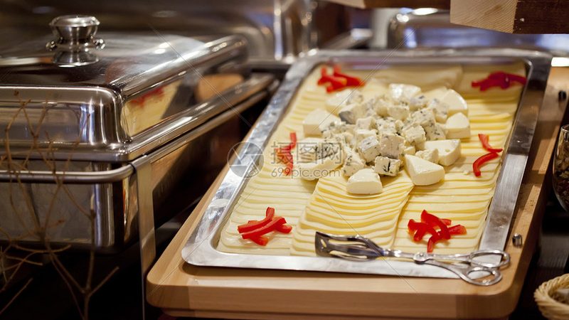 根据市场调查和消费者评价，以下是一些排名靠前的进口饼干品牌：